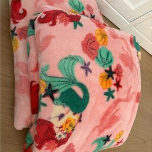 Set of 2 Pink The Little Mermaid Disney Patterned Blankets